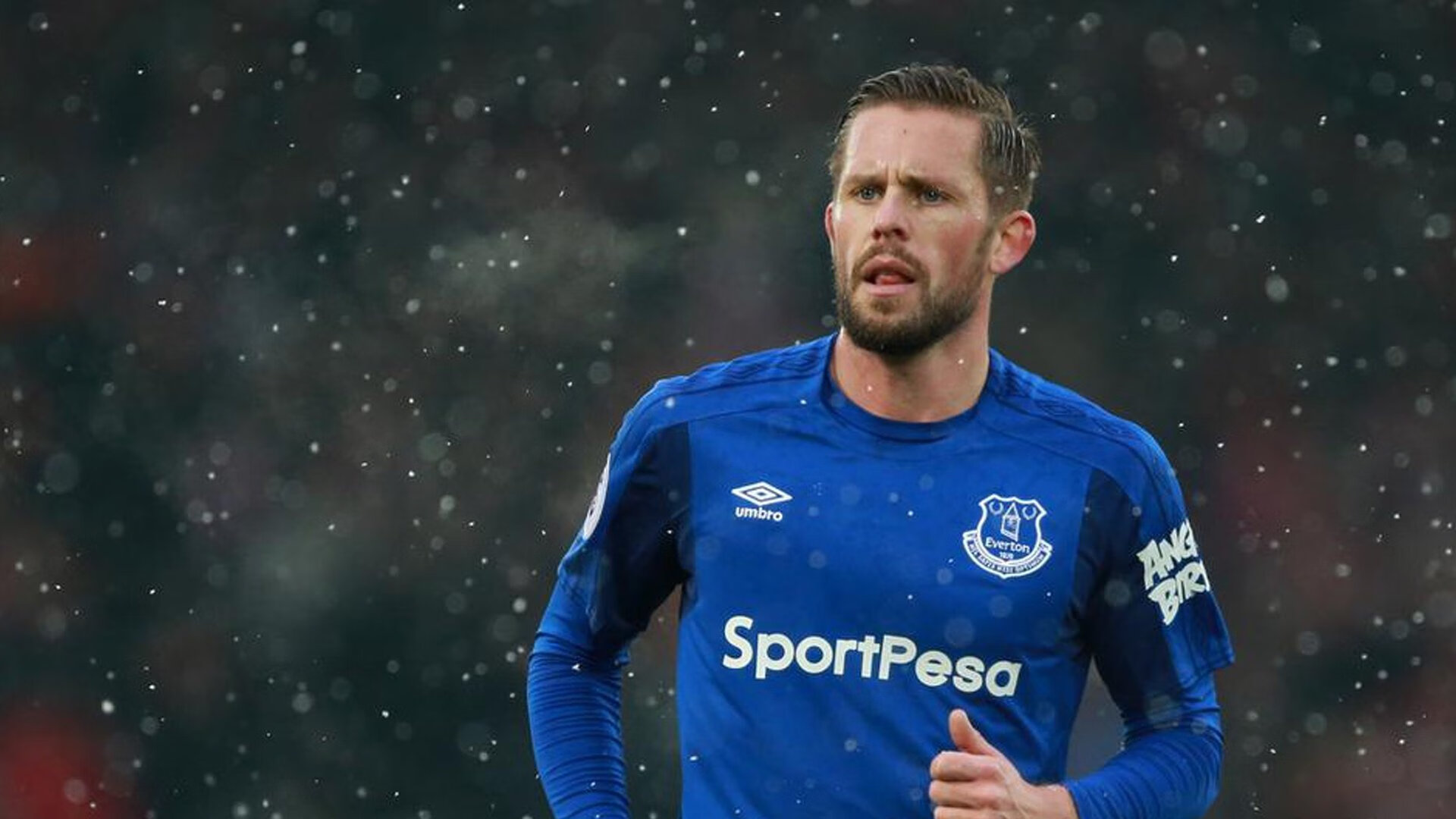 全场最佳:王强荣获“最佳球员”称号!